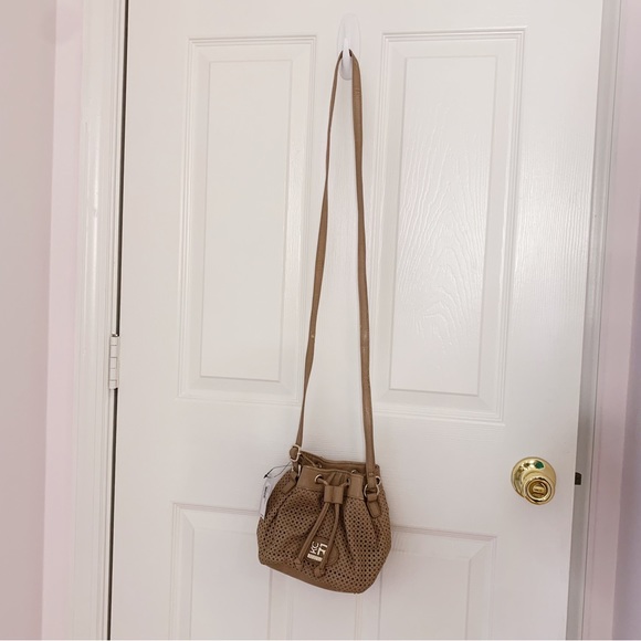 NWT Kenneth Cole Reaction Small Pouchette Minibag - Picture 1 of 12